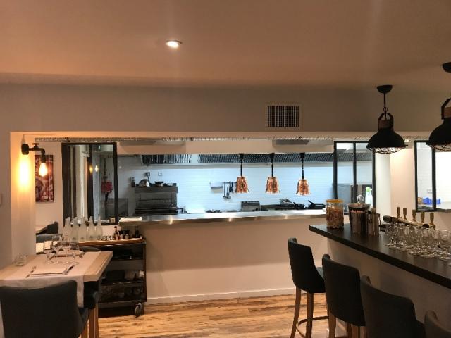  Aménagement Complet d'un Restaurant Privé, Chauffage, Ventilation sur mesure.