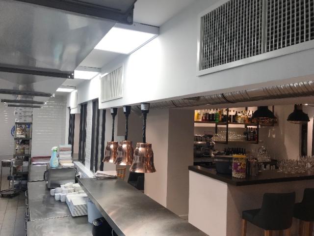  Aménagement Complet d'un Restaurant Privé, Chauffage, Ventilation sur mesure.
